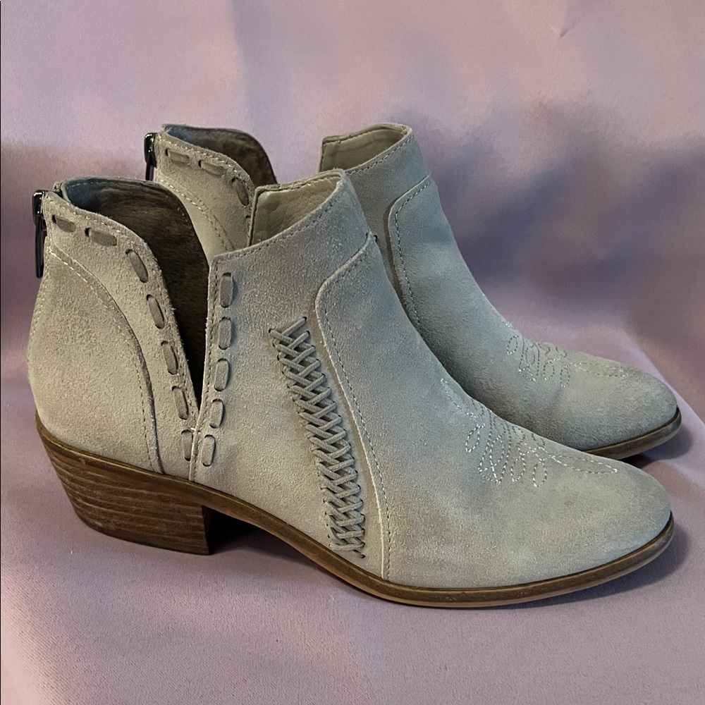 Vince Camuto Light Gray Ankle Booties